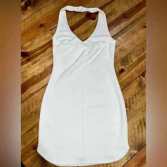 BlueBlush white embroidered Appliqué Halter mini dress floral, stretchy, - Picture 8 of 8